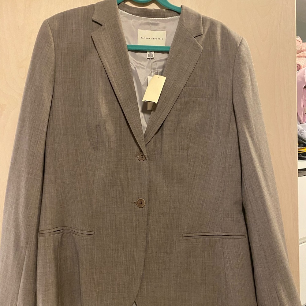 Banana Republic women’s suit jacket.